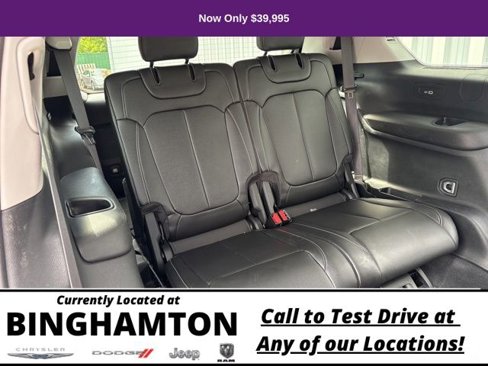 Used 2023 Jeep Grand Cherokee L Limited w/ Black Appearance Package image 33