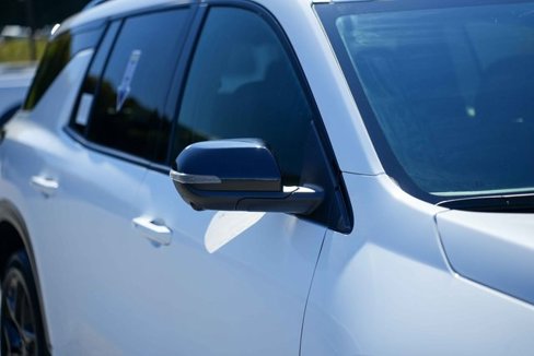 Used 2024 Chevrolet Traverse RS image 9