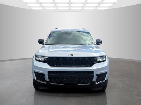 Certified 2024 Jeep Grand Cherokee L Laredo image 8