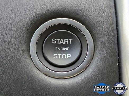 Certified 2024 Land Rover Discovery Metropolitan Edition image 28