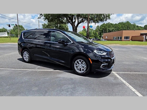 New 2026 Chrysler Pacifica Select image 39