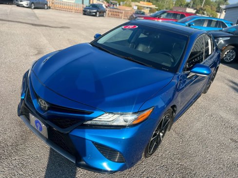 Used 2019 Toyota Camry XSE image 3