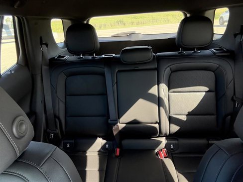 New 2026 Chevrolet Equinox LT w/ Convenience Package II image 23