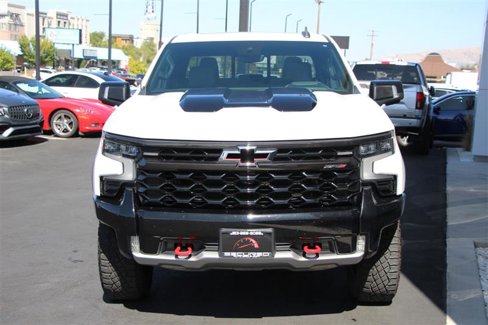 Used 2022 Chevrolet Silverado 1500 ZR2 image 2