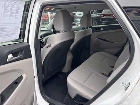 Used 2019 Hyundai Tucson SE w/ Cargo Package image 11
