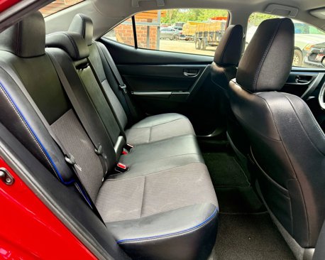 Used 2018 Toyota Corolla SE image 22