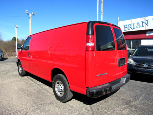 Used 2017 Chevrolet Express 2500 image 23