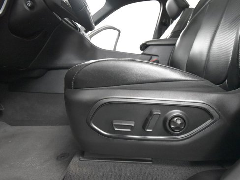 Used 2024 Jeep Grand Cherokee L Limited w/ Luxury Tech Group II image 22