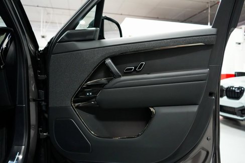 Used 2025 Land Rover Range Rover Sport Dynamic SE image 30
