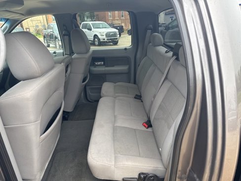 Used 2005 Ford F150 XLT image 8