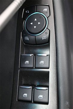 Used 2025 Ford Explorer ST-Line w/ Premium Package image 12