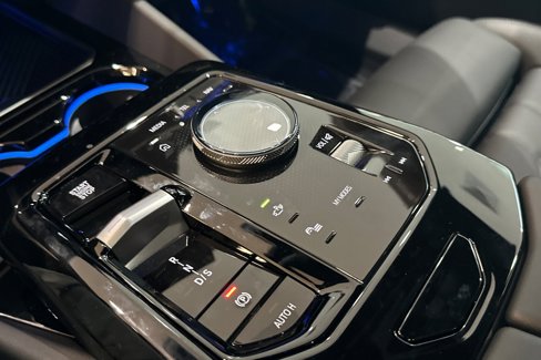 New 2026 BMW 540i xDrive image 18