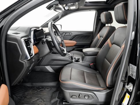 Used 2024 GMC Canyon AT4 w/ AT4 Premium Package image 6