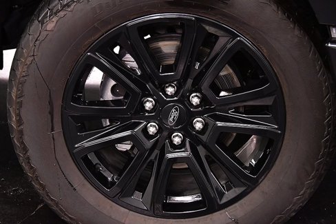 Used 2024 Ford F150 Platinum w/ Equipment Group 702A High image 9