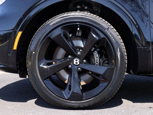 New 2025 Bentley Bentayga image 56