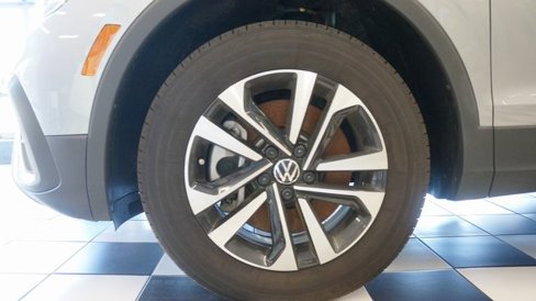 Used 2024 Volkswagen Tiguan S image 74