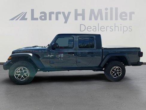 New 2025 Jeep Gladiator Rubicon image 2