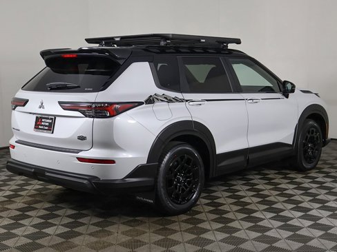 New 2025 Mitsubishi Outlander Trail Edition image 13