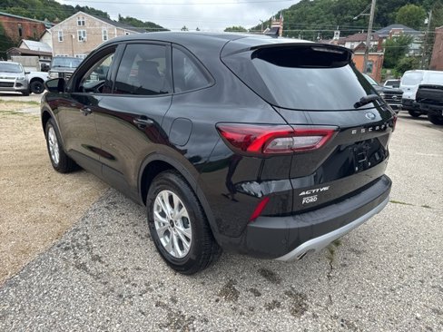 New 2025 Ford Escape Active w/ Active Premium Tech Pack image 3