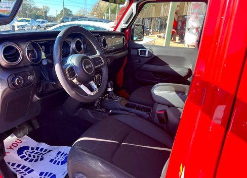 Used 2023 Jeep Wrangler Unlimited Sahara image 13