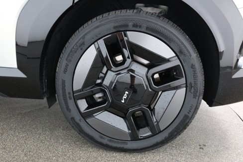 Used 2024 Kia EV9 GT-Line image 9