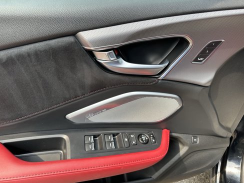 Used 2025 Acura RDX A-Spec image 12