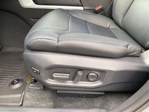 New 2025 Toyota Tundra Platinum image 7