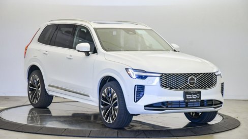 New 2025 Volvo XC90 T8 Plus w/ Protection Package Premier image 6