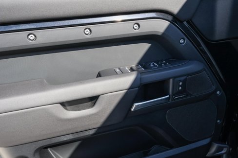 New 2025 Land Rover Defender 110 S image 21