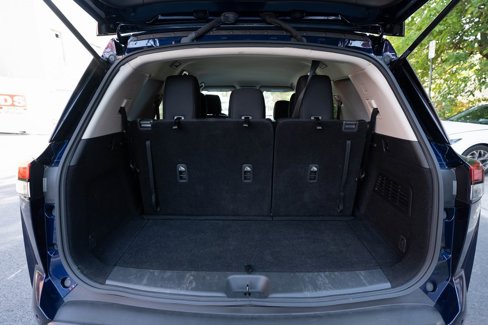 Used 2024 Nissan Pathfinder SV image 22