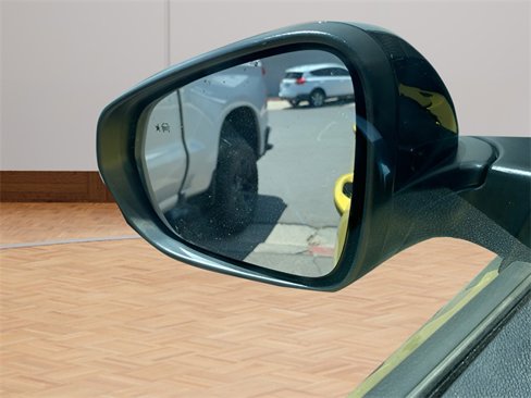 Used 2024 Chevrolet Trax RS w/ Sunroof Package image 31