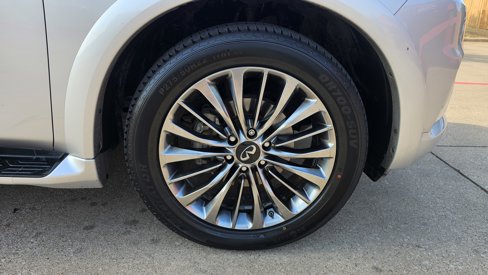 Used 2019 INFINITI QX80 Luxe image 17