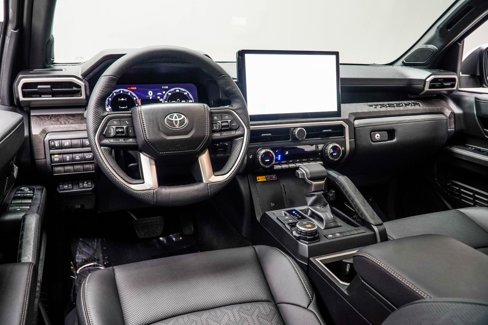Used 2025 Toyota Tacoma Limited image 5