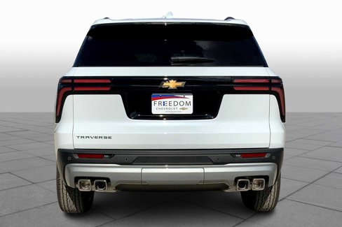 New 2026 Chevrolet Traverse LT w/ LPO, Floor Liner Package image 4