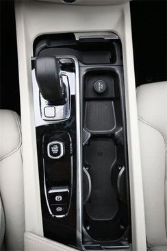 Used 2025 Volvo S60 B5 Plus w/ Climate Package image 11