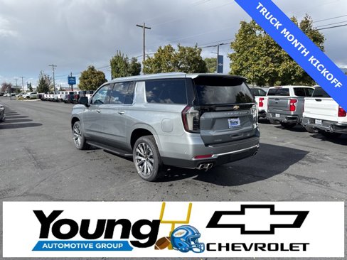 New 2026 Chevrolet Suburban High Country image 3