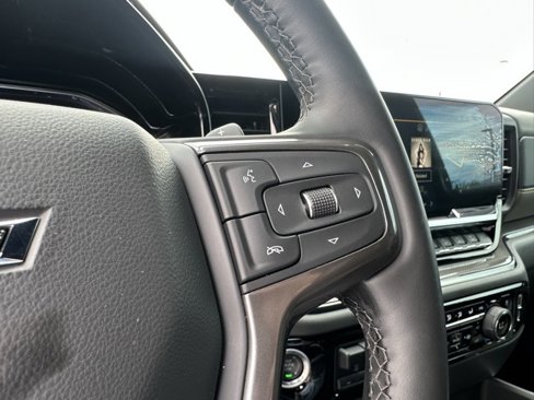 Used 2025 Chevrolet Silverado 1500 ZR2 w/ Technology Package image 30