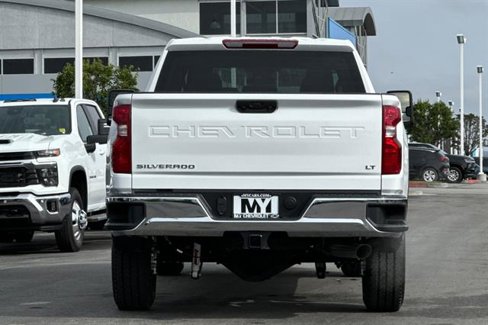 New 2026 Chevrolet Silverado 2500 LT image 5