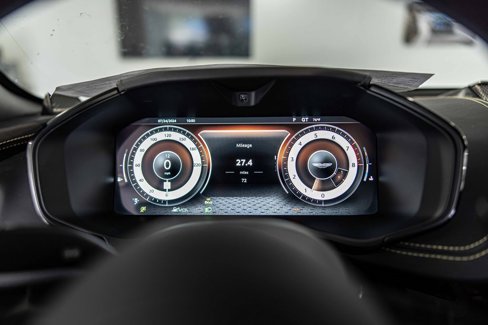 Used 2025 Aston Martin DBX 707 image 25
