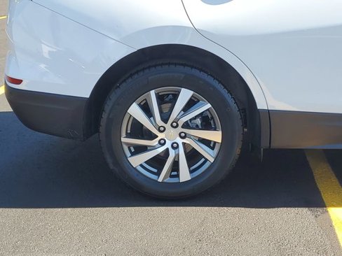 Certified 2024 Chevrolet Equinox LT image 5