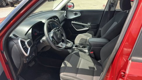 Used 2021 Kia Soul LX image 8