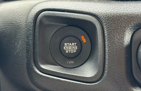 Used 2024 Jeep Gladiator Sport image 31