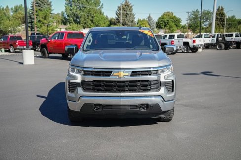Used 2024 Chevrolet Silverado 1500 LT image 2