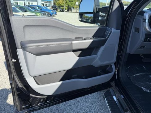 New 2026 Ford F350 XLT image 9