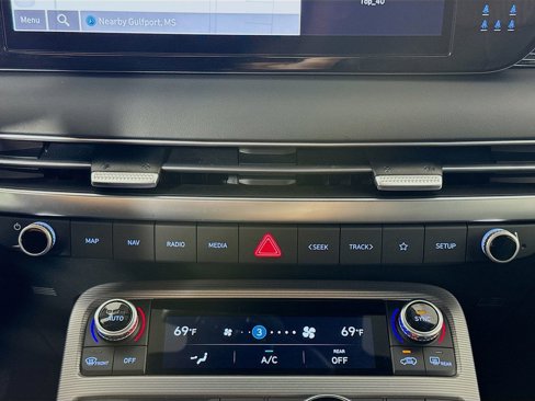 Used 2025 Hyundai Palisade Calligraphy image 16