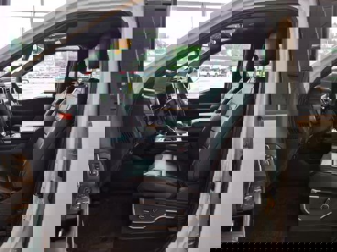 Used 2025 Ford F150 Raptor image 8