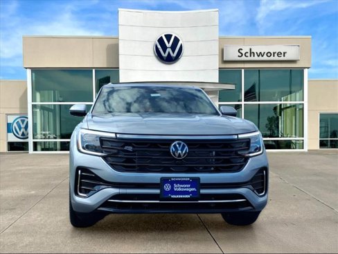 New 2026 Volkswagen Atlas Cross Sport SEL Premium R-Line image 4