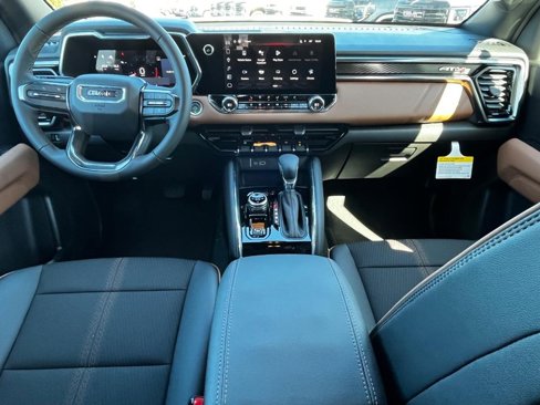 New 2025 GMC Canyon AT4 w/ Nightfall Edition image 24