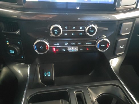Used 2022 Ford F150 XLT w/ Equipment Group 302A High image 25