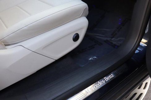 Used 2020 Mercedes-Benz GLS 450 4MATIC image 36